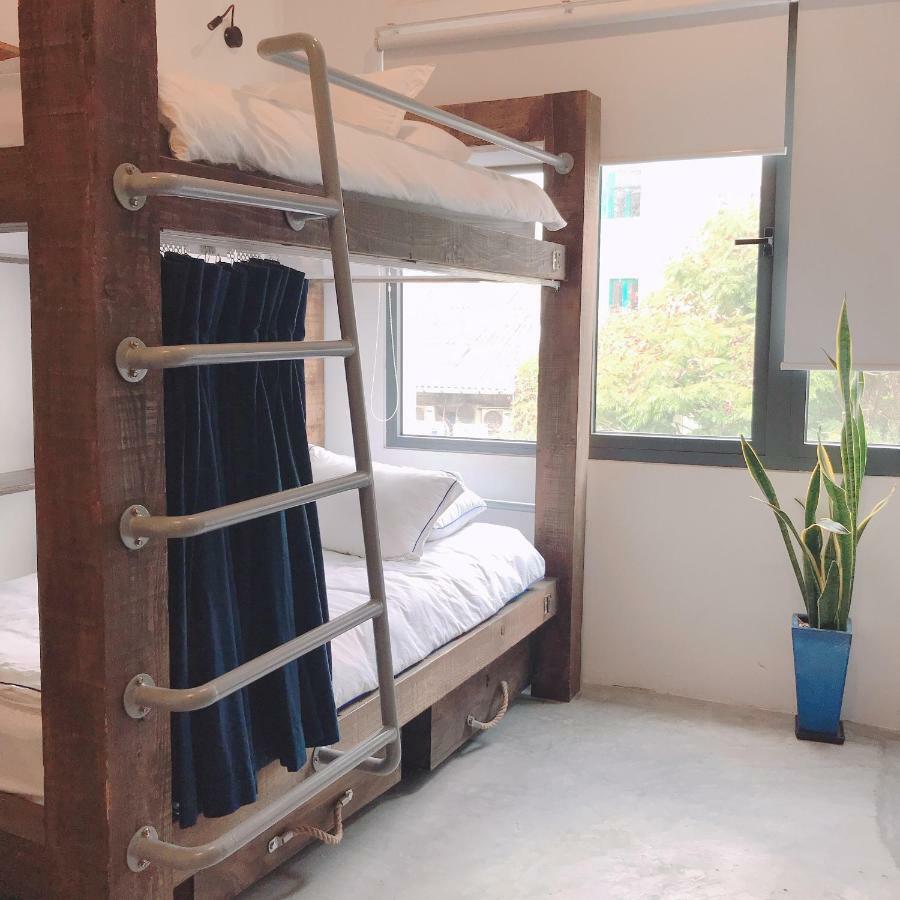 The Dorm Saigon (Adults Only) Hostel Ho Chi Minh City Bagian luar foto